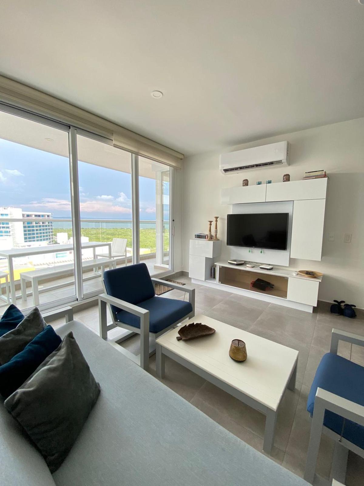 Morros Frente A Playa Américas Edificio Apto Duplex *