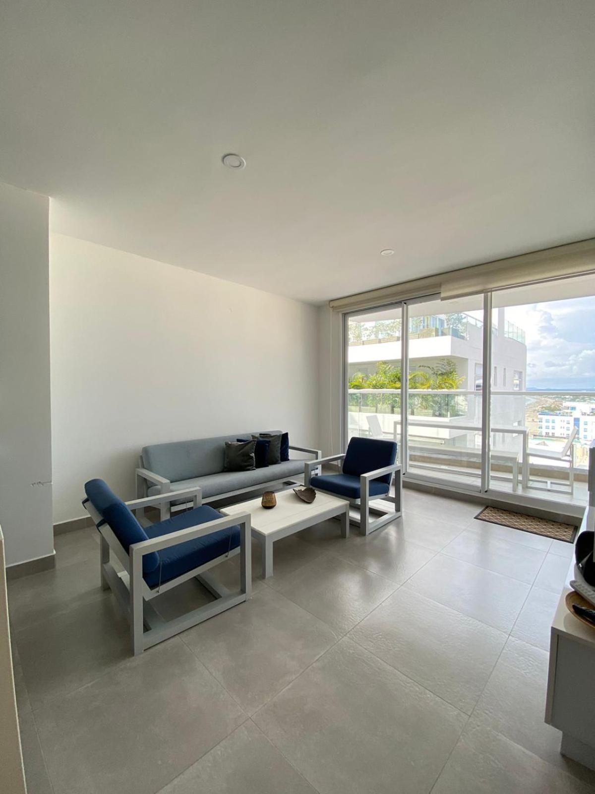 Morros Frente A Playa Americas Edificio Apto Duplex *